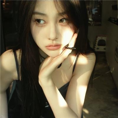 独自夜归的女孩